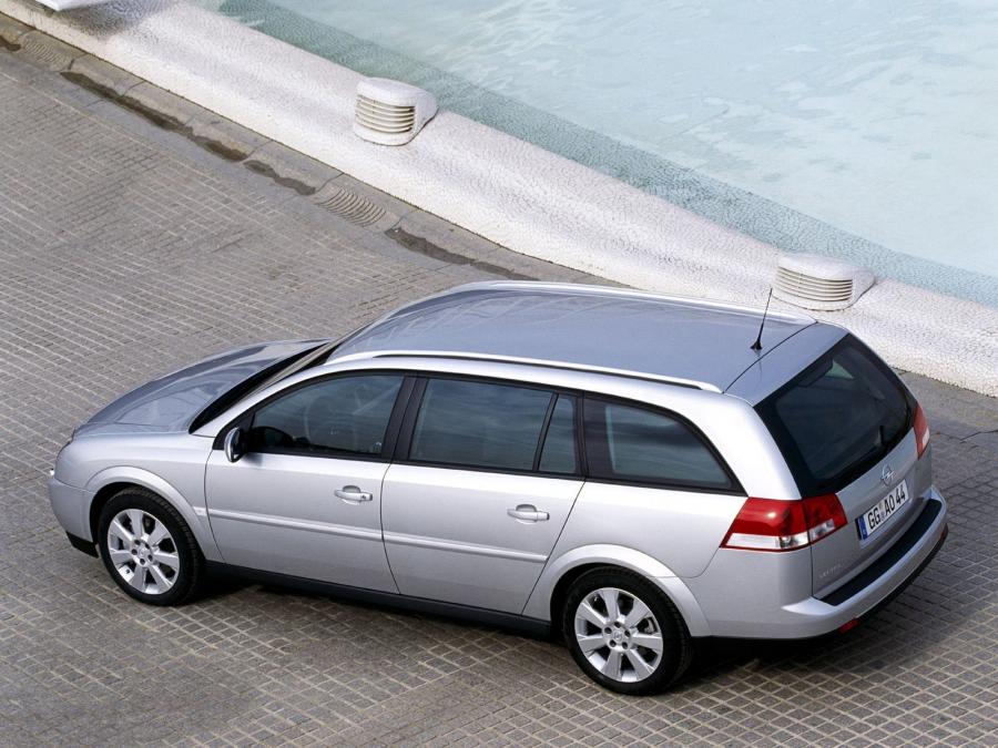  Opel Vectra Combi 2002 года  (фото 19 из 28)